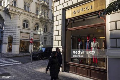 gucci parizska|pařízka street prague.